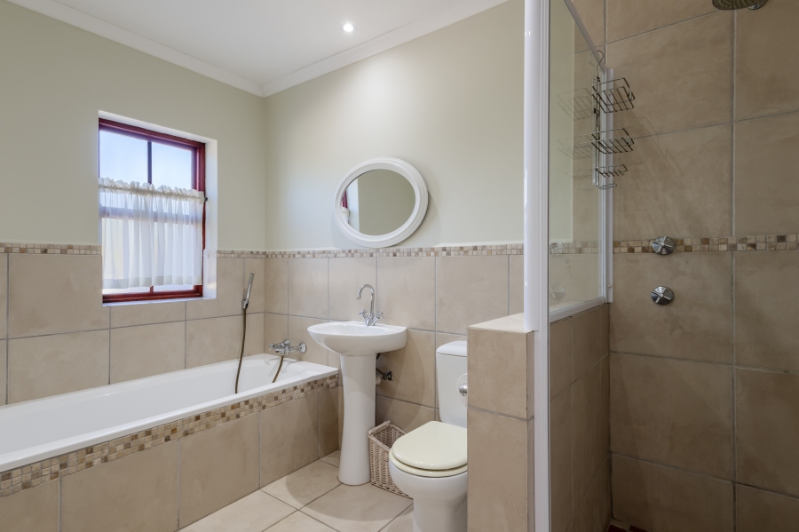 3 Bedroom Property for Sale in Green Pastures Western Cape